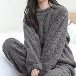 PIJAMA POLAR TRENZADA- NAGADA