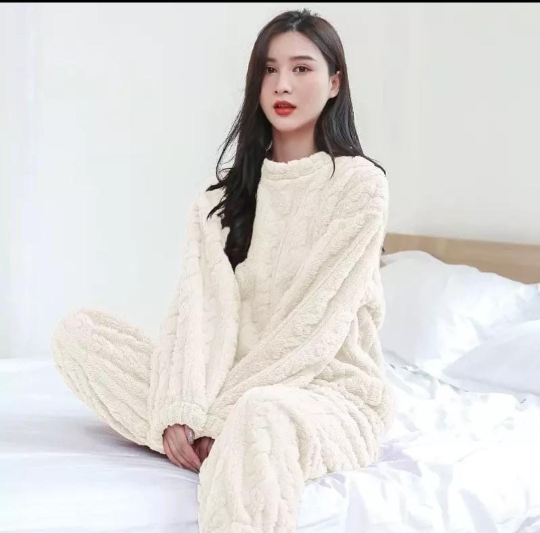 PIJAMA POLAR TRENZADA- NAGADA