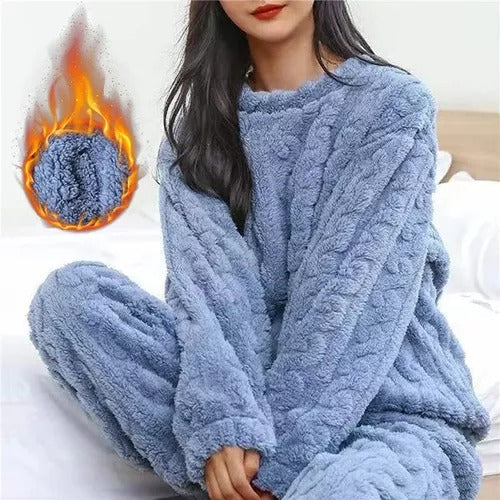 PIJAMA POLAR TRENZADA- NAGADA