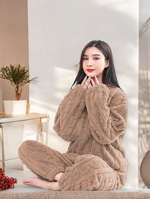PIJAMA POLAR TRENZADA- NAGADA